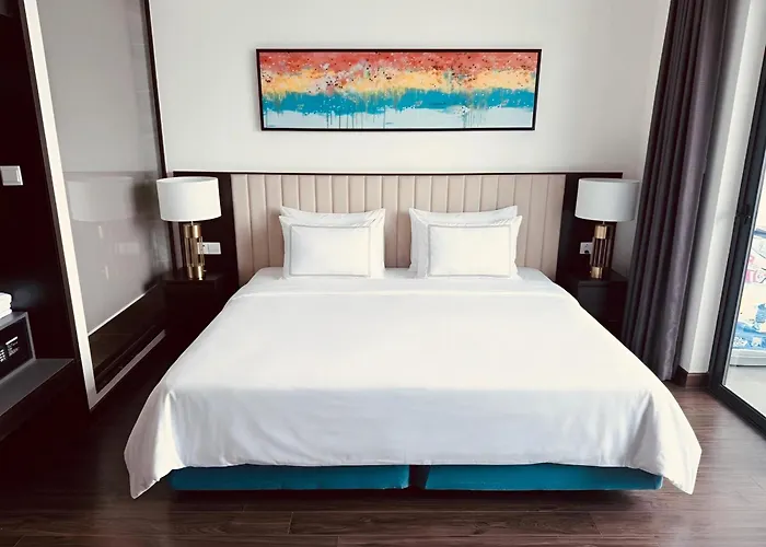 Luxury Ocean View - The Sapphire Ha Long, & 2br * Hạ Long