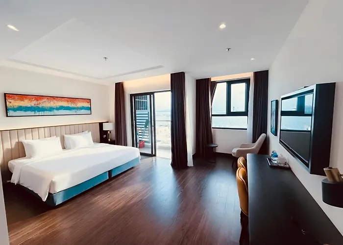 Luxury Ocean View - The Sapphire Ha Long, & 2br