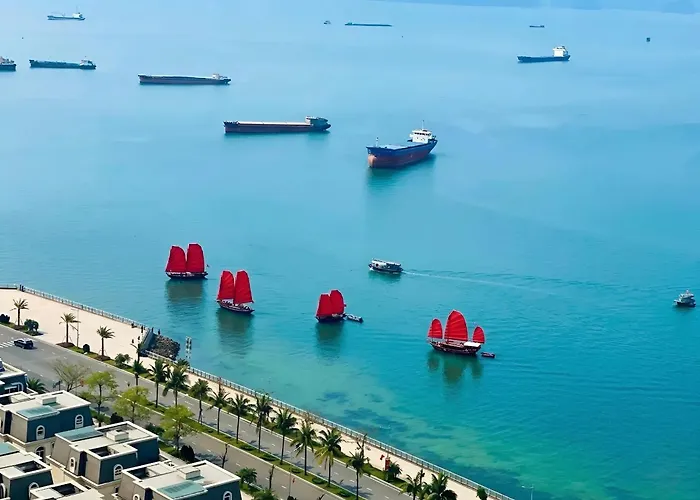 Luxury Ocean View - The Sapphire Ha Long, & 2br *
