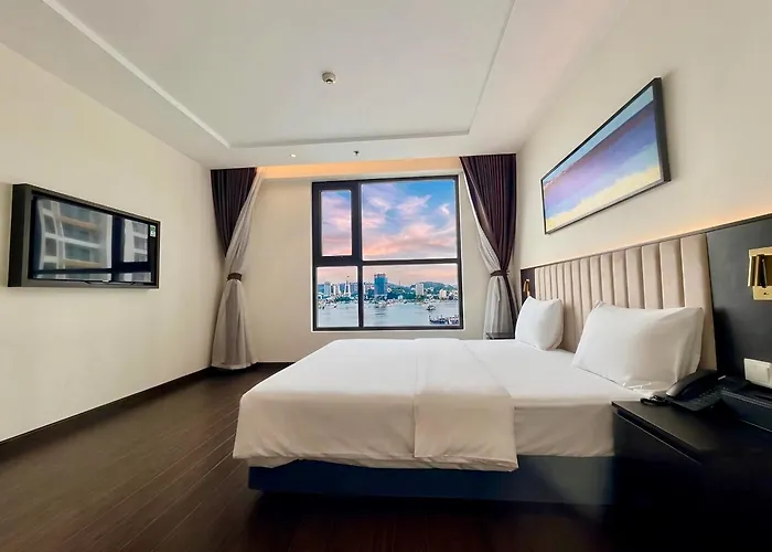 Luxury Ocean View - The Sapphire Ha Long, & 2br *