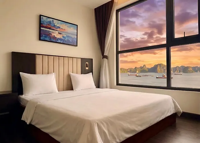 Luxury Ocean View - The Sapphire Ha Long, & 2br * Hạ Long