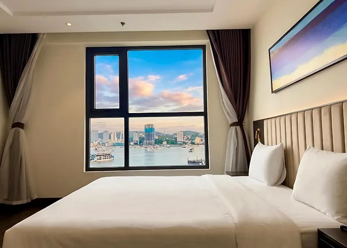 Luxury Ocean View - The Sapphire Ha Long, & 2br Ha Long